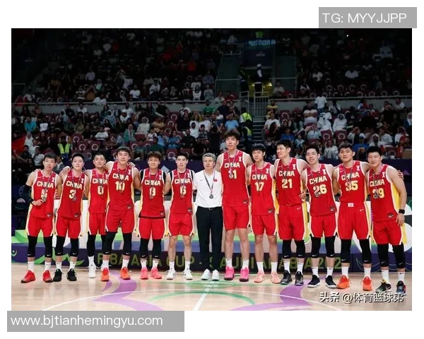 姚明引领球队巡礼探索中国篮球的辉煌与未来发展之路