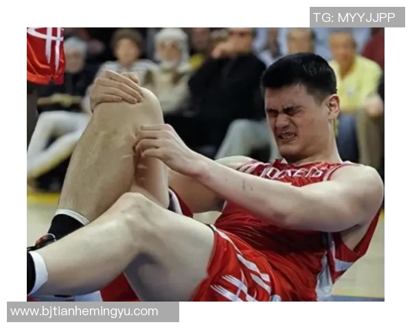 姚明退役后首次公开亮相回顾篮球生涯与未来展望引发热议