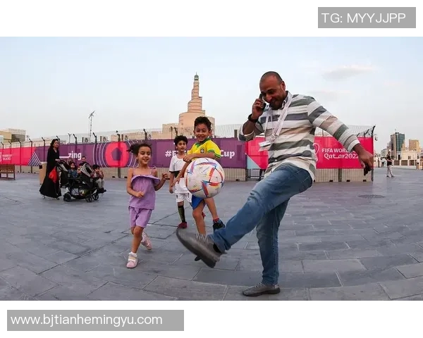 从街头足球到顶级联赛加维的成长之路与奋斗历程