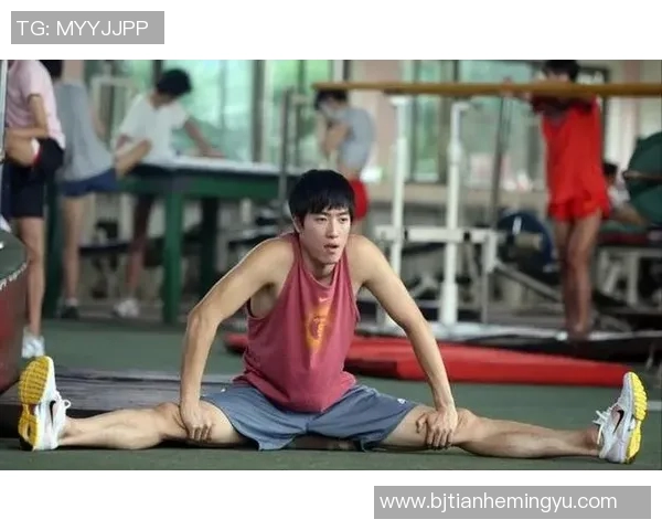 刘翔伤后复出历程中的坚持与荣耀展现了不屈的运动精神与光辉人生