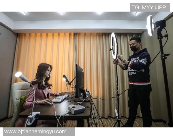 足球明星携手直播带货开启新风潮助力品牌营销新模式