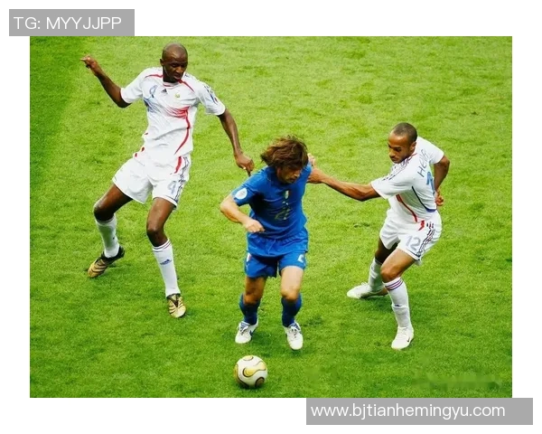 五号球衣下的传奇故事足球明星们的荣耀与梦想 五号球衣下的传奇故事足球明星们的荣耀与梦想